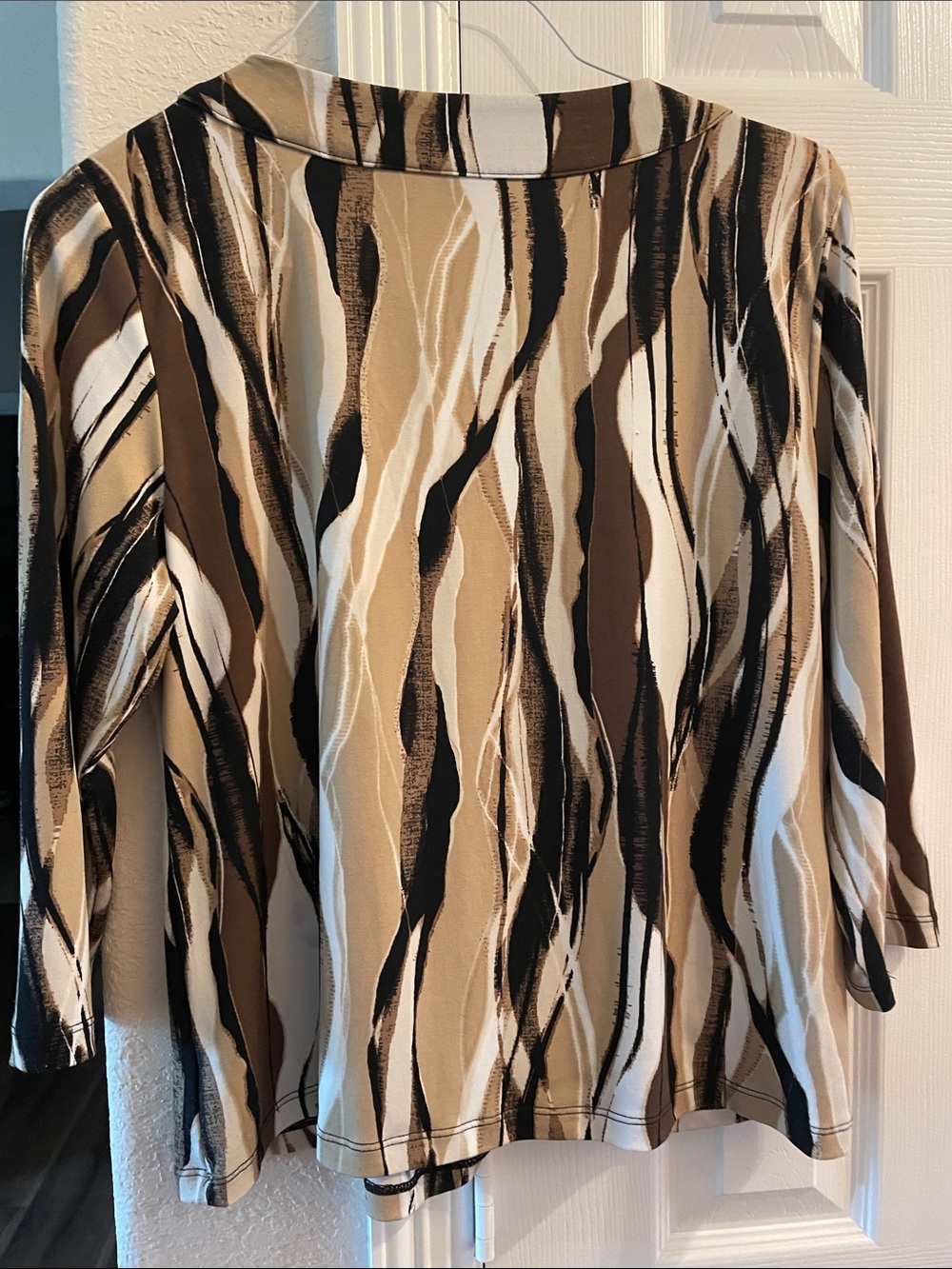 Valerie Stevens Beaded Embellished Top PL - Picture 4 of 4